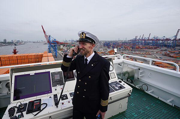 Taufe Containerschiff "Berlin Express"
