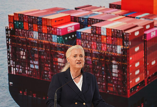 Taufe Containerschiff "Berlin Express"