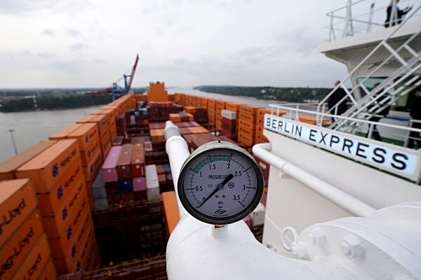 Taufe Containerschiff "Berlin Express"