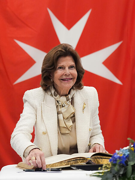 Königin Silvia von Schweden besucht
Demenzstation