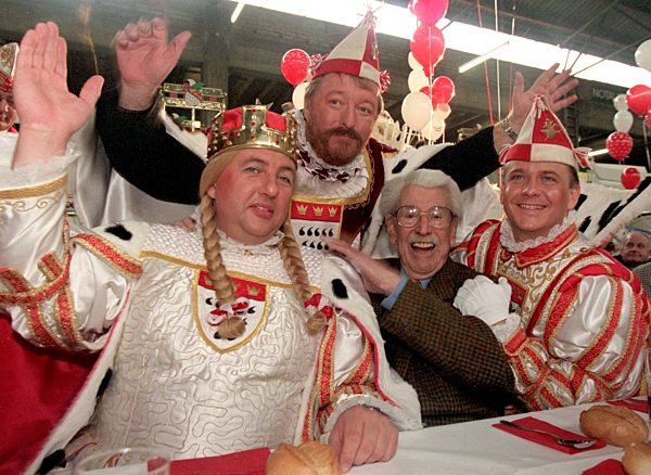 Willy Millowitsch zieht mit dem Kölner Dreigestirn los