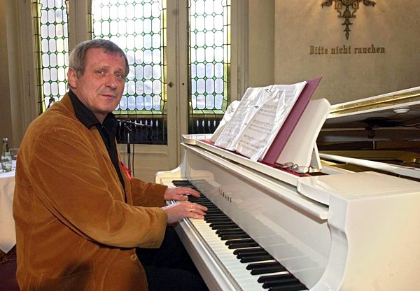 Musical "Schwejk it easy" mit Musik von Konstantin Wecker