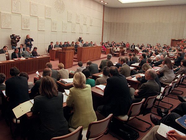 Bundesrat revidiert Entscheidung: Doch Umzug nach Berlin