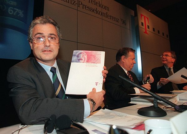 Telekom steigert Gewinn auf 5,3 Milliarden DM