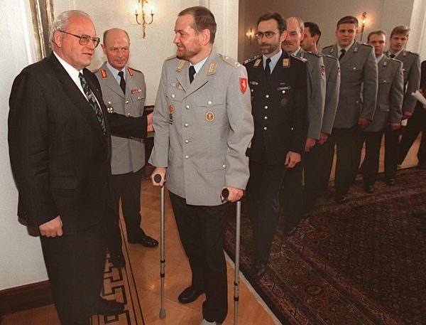 Herzog dankt Bundeswehr für Bosnien-Einsatz