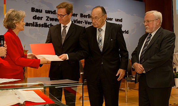 2+4 Vertrag wird "Weltdokumentenerbe"