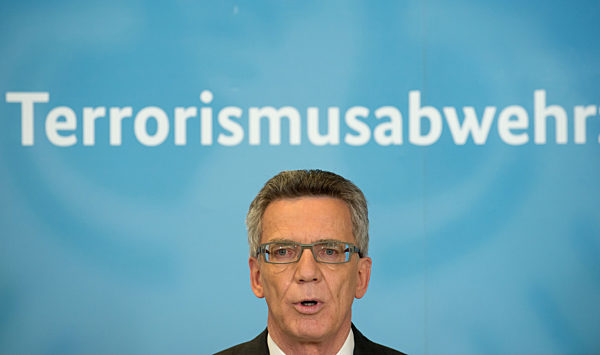 De Maiziere besucht Terrorismusabwehrzentrum
