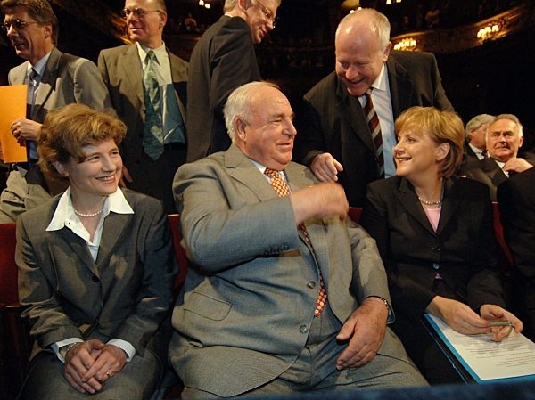 60 Jahre CDU - Kohl mit Freundin und Merkel