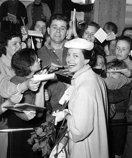 Schauspielerin Nadja Tiller bei ihrer Rückkehr aus Amerika von den...