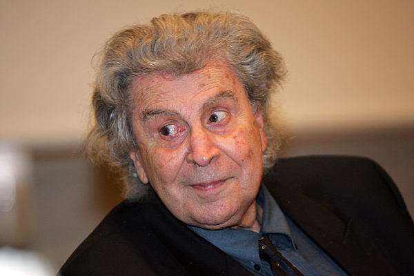 Mikis Theodorakis,  ein griechischer Komponist, Schriftsteller und Politiker...