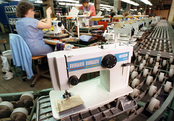 Die letzten VERITAS-Nähmaschinen liefen im Dezember in der  Nähmaschinenwerk...