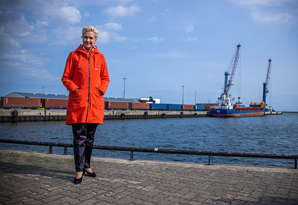 Schwesig besucht Hafen Mukran