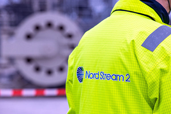 Schwesig und der russische Botschafter bei Nord Stream 2