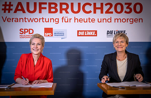 Unterzeichnung Koalitionsvertrag zwischen SPD und Linke