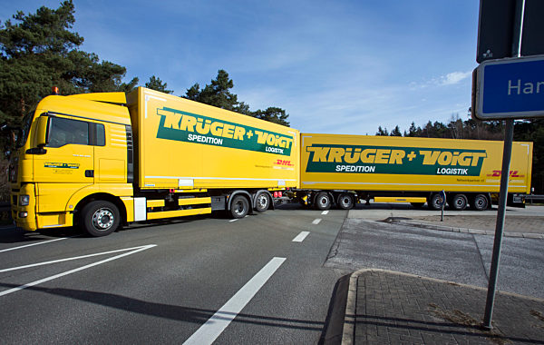 Gigaliner im Nordosten unterwegs