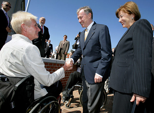 Bundespräsident auf erstem "Rollisegler"