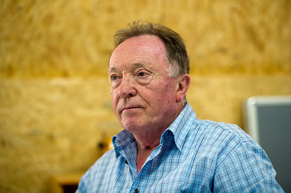 «Tatort»-Kommissar Sodann eröffnet DDR-Bibliothek