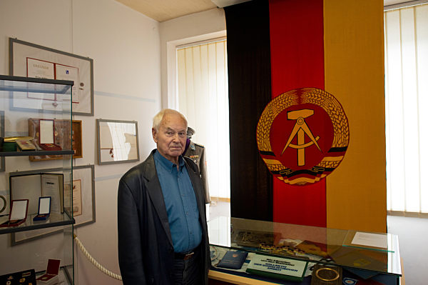 Hans Modrow besucht DDR-Museum