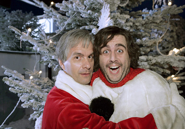 Die Schauspieler Christoph Maria Herbst (l) und Bastian Pastewka posieren am...