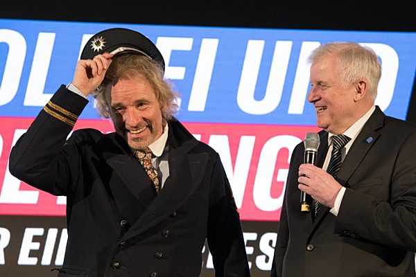 Vorstellung neuer Kampagne für Polizei und Rettungskräfte