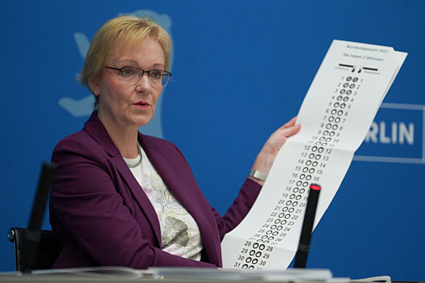 Pressekonferenz der Berliner Landeswahlleiterin