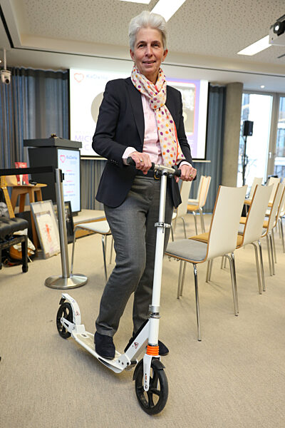 Kaufhaus des Helfens (KaDeHe) öffnet seine Türen