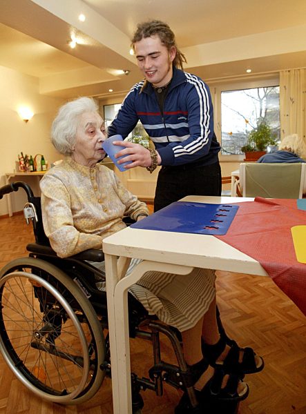 Zeitung: Zivildienst soll auslaufen