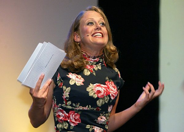 Schöneberger moderiert "Grimme Online Award 2004"