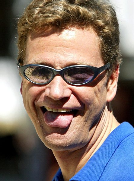 Guido Westerwelle plays volleyball at Cologne Pride