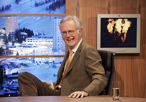 Der Moderator Harald Schmidt spricht am Sonntag (12.02...