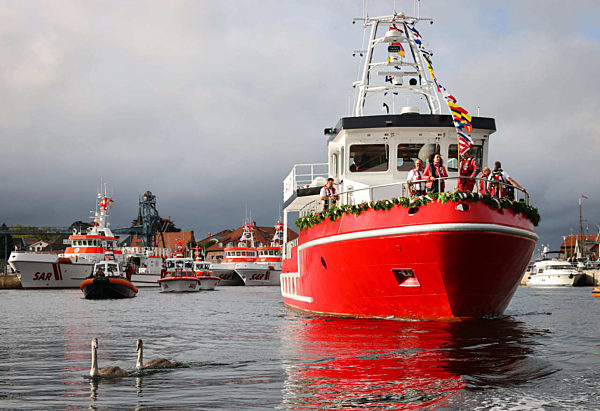 Schauspielerin Wussow tauft Trainingsschiff