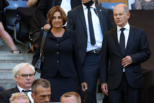 Fußball - Trauerfeier für Uwe Seeler im Volksparkstadion