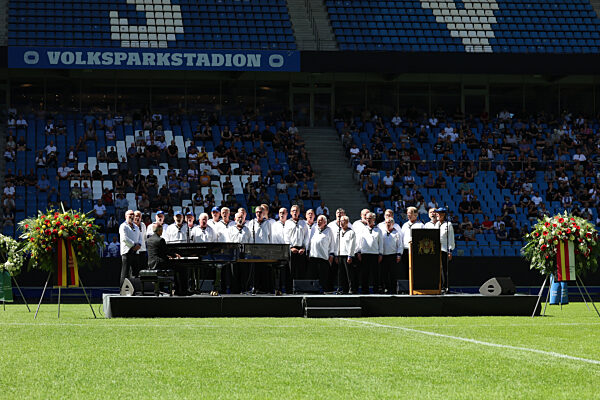 Fußball - Trauerfeier für Uwe Seeler im Volksparkstadion