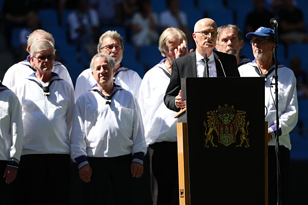 Fußball - Trauerfeier für Uwe Seeler im Volksparkstadion