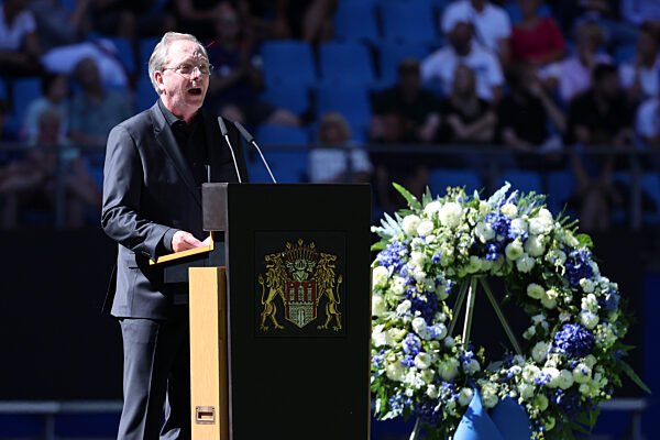 Fußball - Trauerfeier für Uwe Seeler im Volksparkstadion