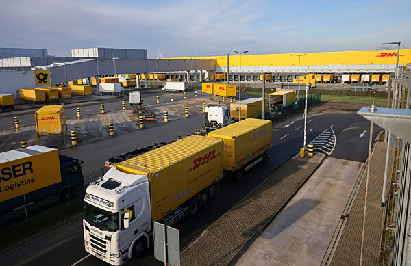 Neue Sortieranlage Deutsche Post DHL