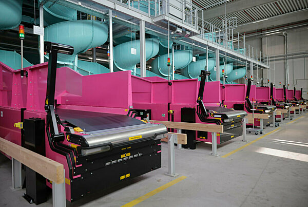 Neue Sortieranlage Deutsche Post DHL