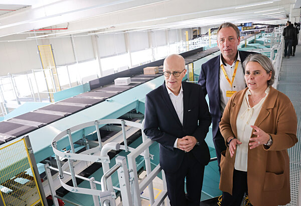 Neue Sortieranlage Deutsche Post DHL