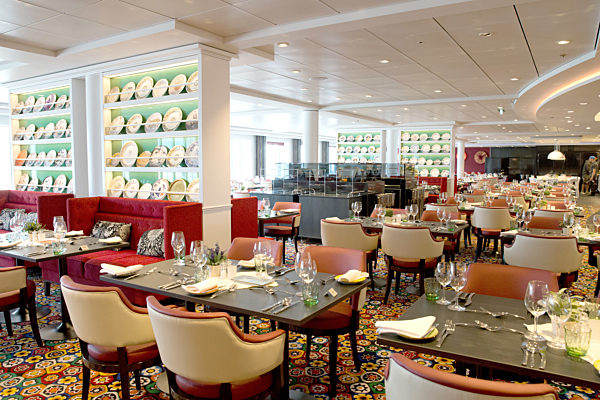 Kreuzfahrtschiff «Mein Schiff 3» in Hamburg