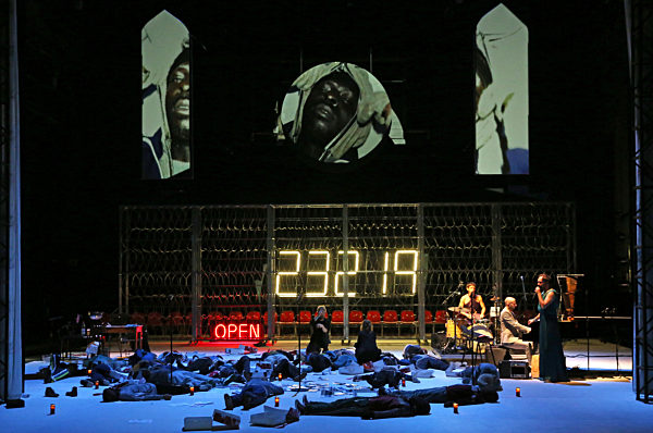 Fotoprobe «Die Schutzbefohlenen» von Elfriede Jelinek