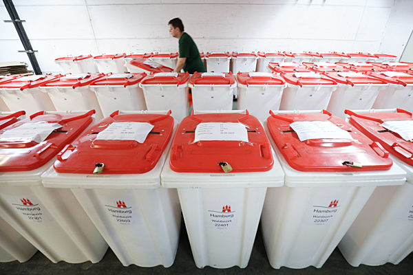 Wahlurnen zur Bundestagswahl