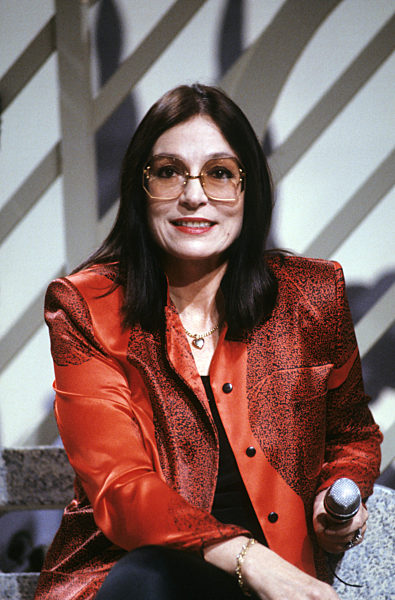 Nana Mouskouri live im Februar 1986
