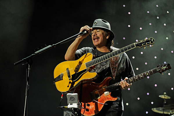 Carlos Santana - Konzert am 23.10.2010 in Hamburg, o2 World Arena