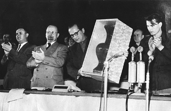 DDR - FDJ-Parlament 1955