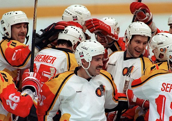 Lillehammer 1994 - German ice hockey victory against Russia