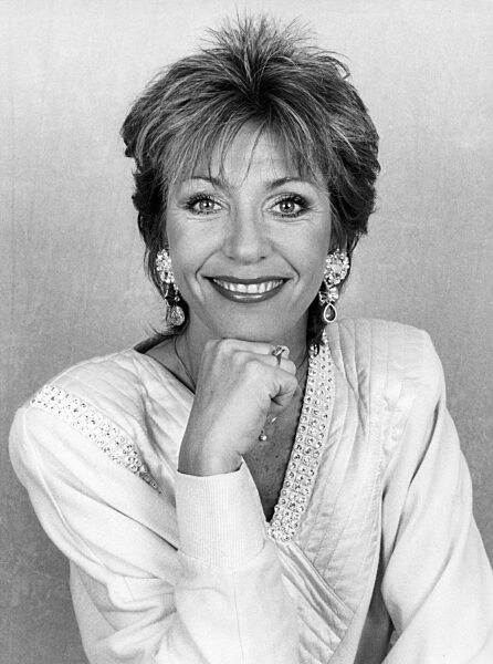 Dorthe Kollo in ihrer Wohnung in Flensburg