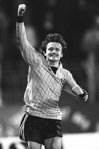 Bayer Uerdingen (GER) vs. Dynamo Dresden (DDR)  7-3