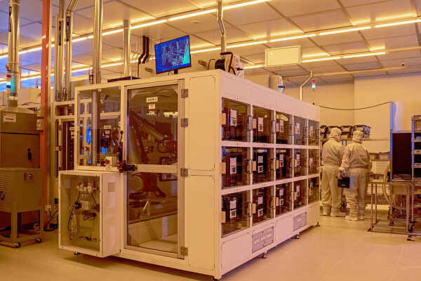 Schott AR Smart Glasses - SCHOTT AG