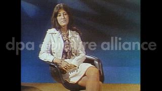 1975 – United States USA: USAF Brig. Gen. Pfautz introduces a USAF documentary on Soviet military equipment and its use.