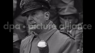 March 22, 1952 – Jackson Mississippi USA: Douglas MacArthur, General of the Army, criticizes U.S. Government post-World War 2 policies, during a speech in Mississippi